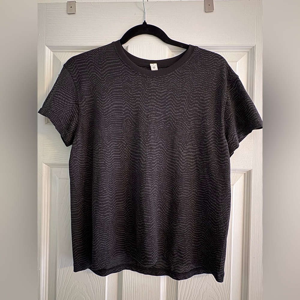 lululemon athletica black workout tee